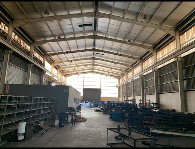 5,060M² WAREHOUSE TO LET IN ANDERBOLT